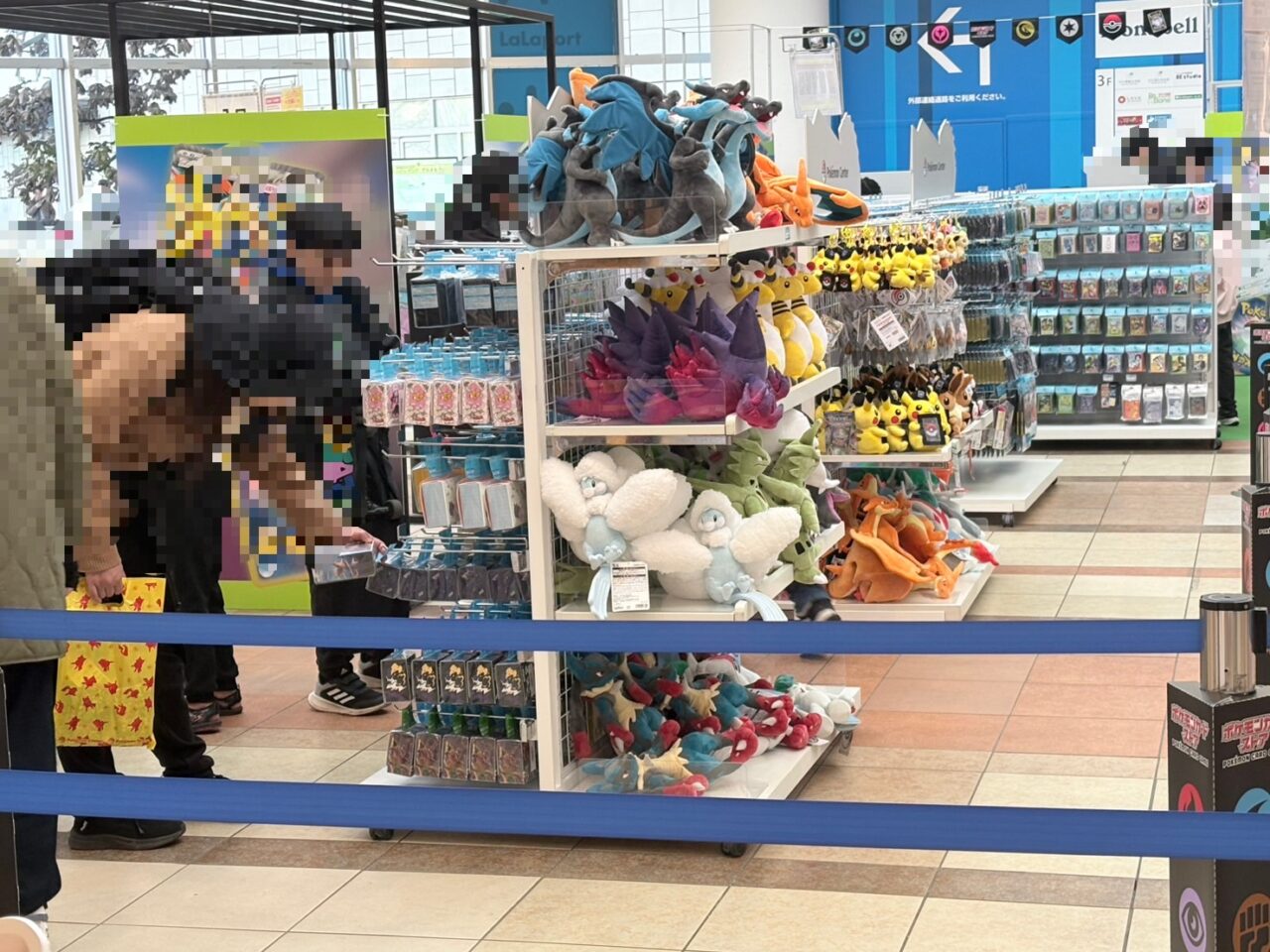 ららぽーと柏の葉で「ポケモンカードストア」