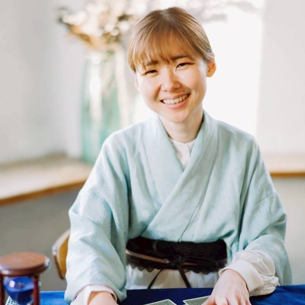 かけだし横丁で「占いの館」