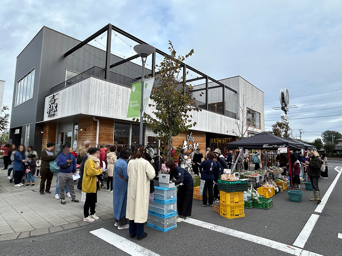 柏の葉朝市の様子